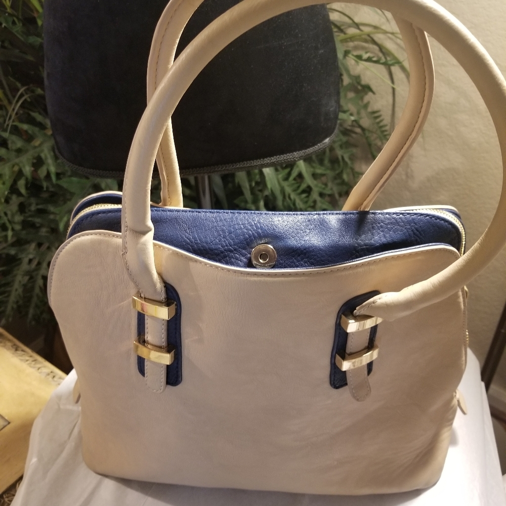 BEAUTIFUL HANDBAG